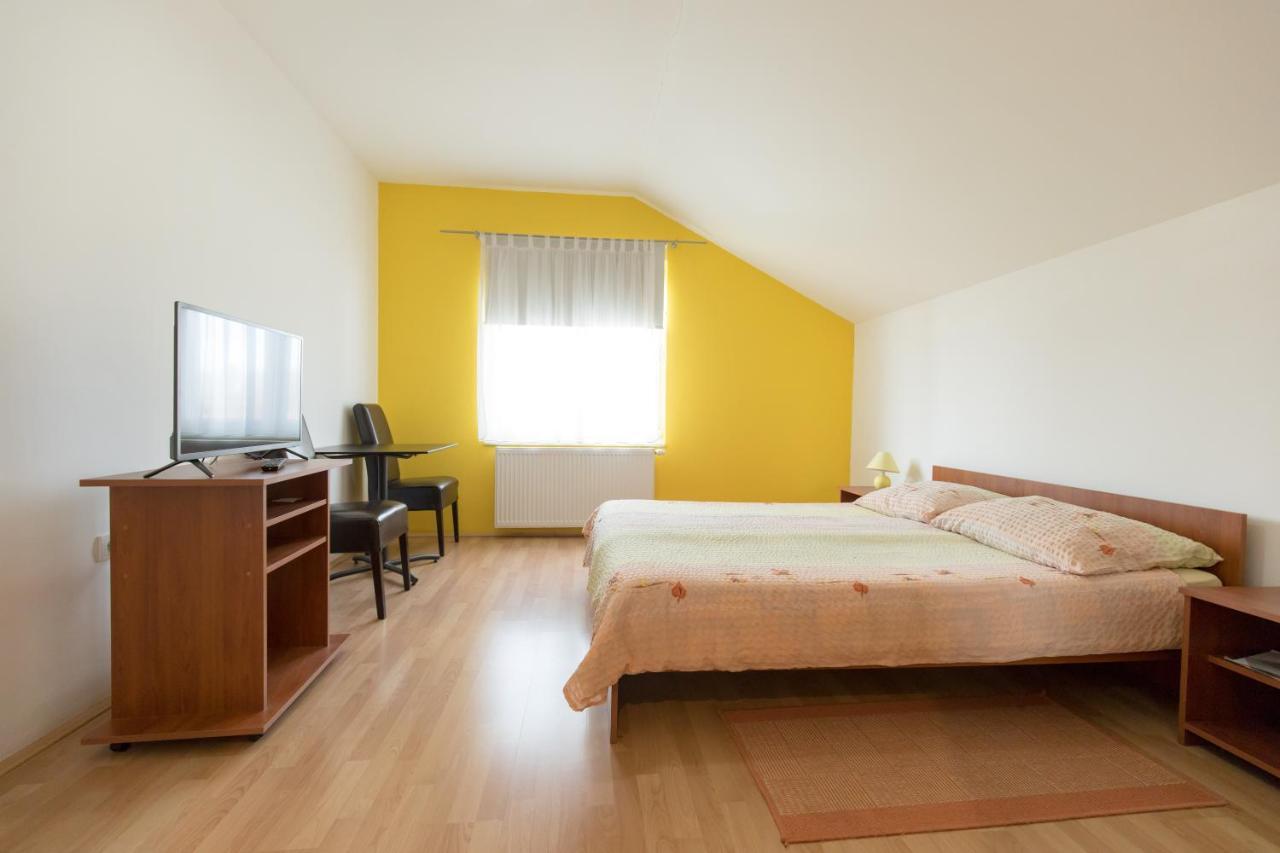 Guesthouse Capistro Bilje 외부 사진