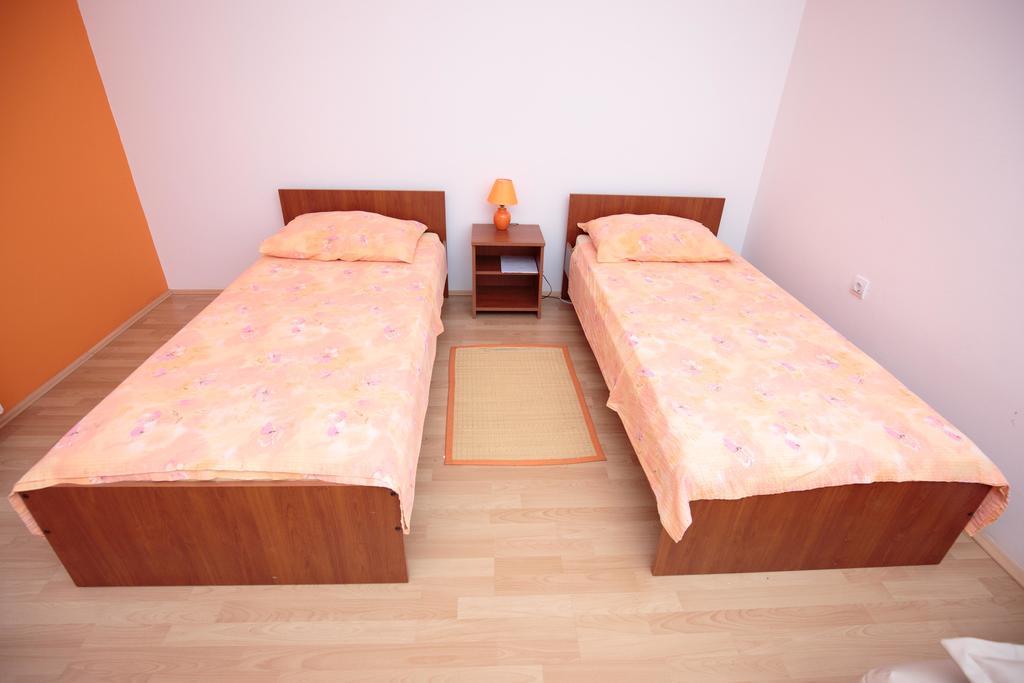 Guesthouse Capistro Bilje 외부 사진