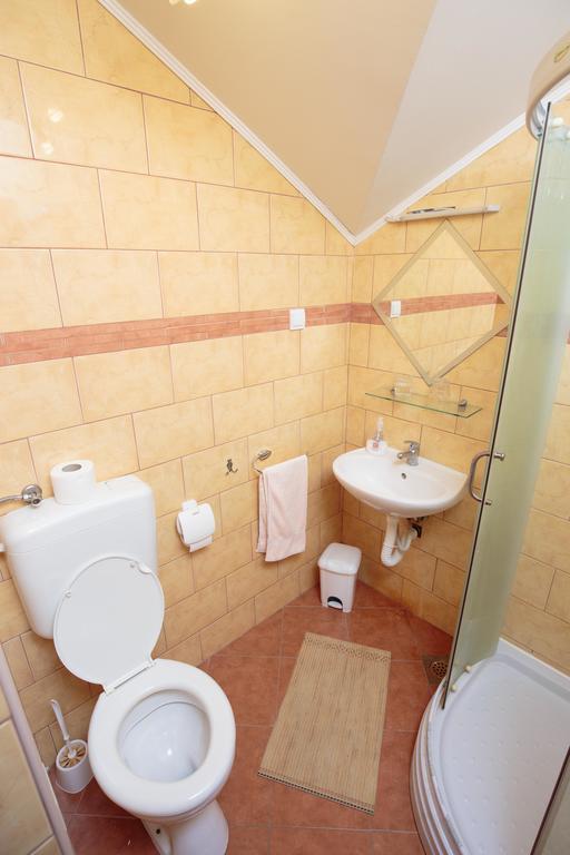 Guesthouse Capistro Bilje 외부 사진
