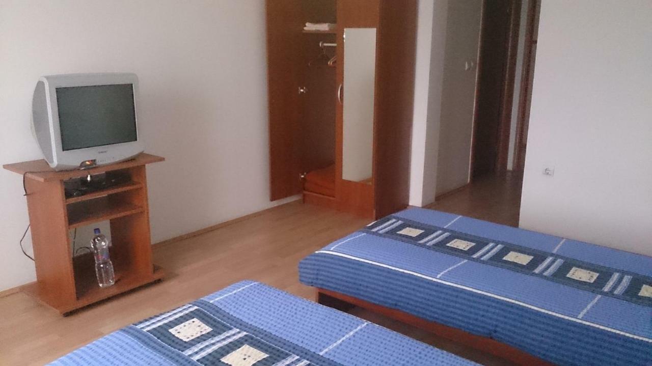 Guesthouse Capistro Bilje 외부 사진