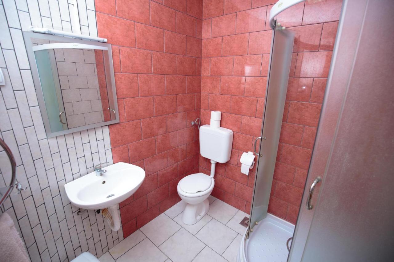 Guesthouse Capistro Bilje 외부 사진